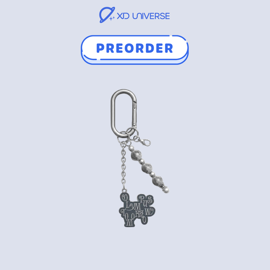 [PREORDER] TOMORROW X TOGETHER 2026 SEASON’S GREETINGS [HOLIDAY HOUSE] MD - DIGITAL CODE CHARM