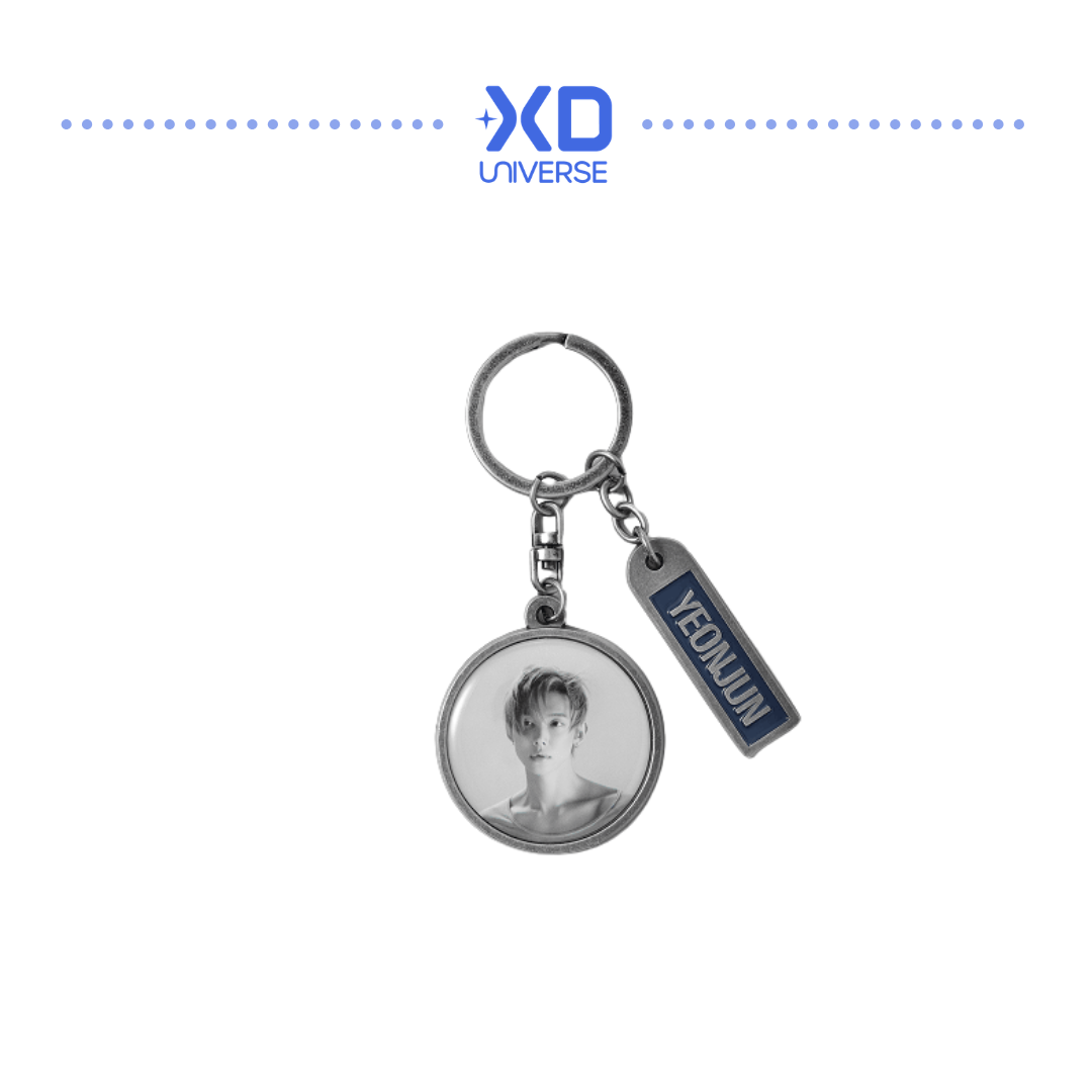 [PREORDER DEADLINE 18/7] YEONJUN ‘NO LABELS: PART 02’ Official Merch - Metal Keyring