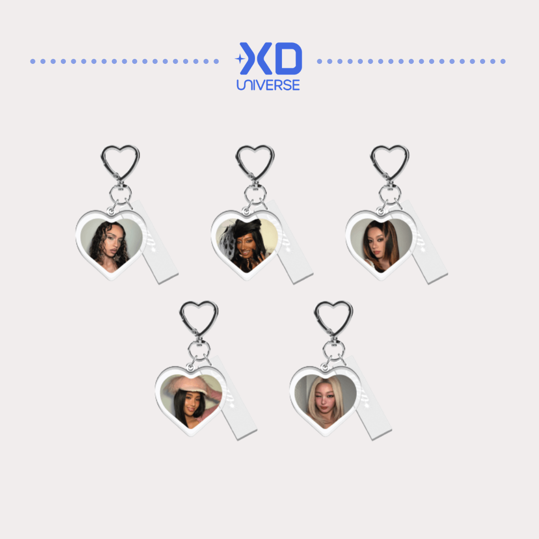 [PREORDER] KATSEYE WILD Official Merch - Selfie Acrylic Keyring