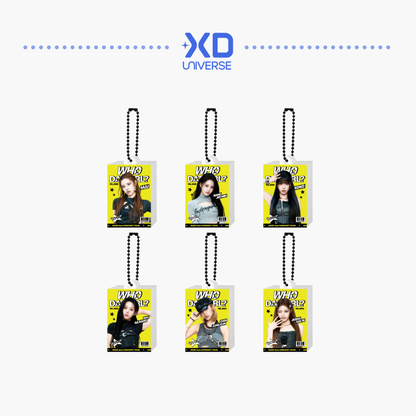 [PREORDER DEADLINE 26/9] izna CONCERT TOUR [WHO DAT GIRL?] OFFICIAL MD - RANDOM MINIATURE KEYRING