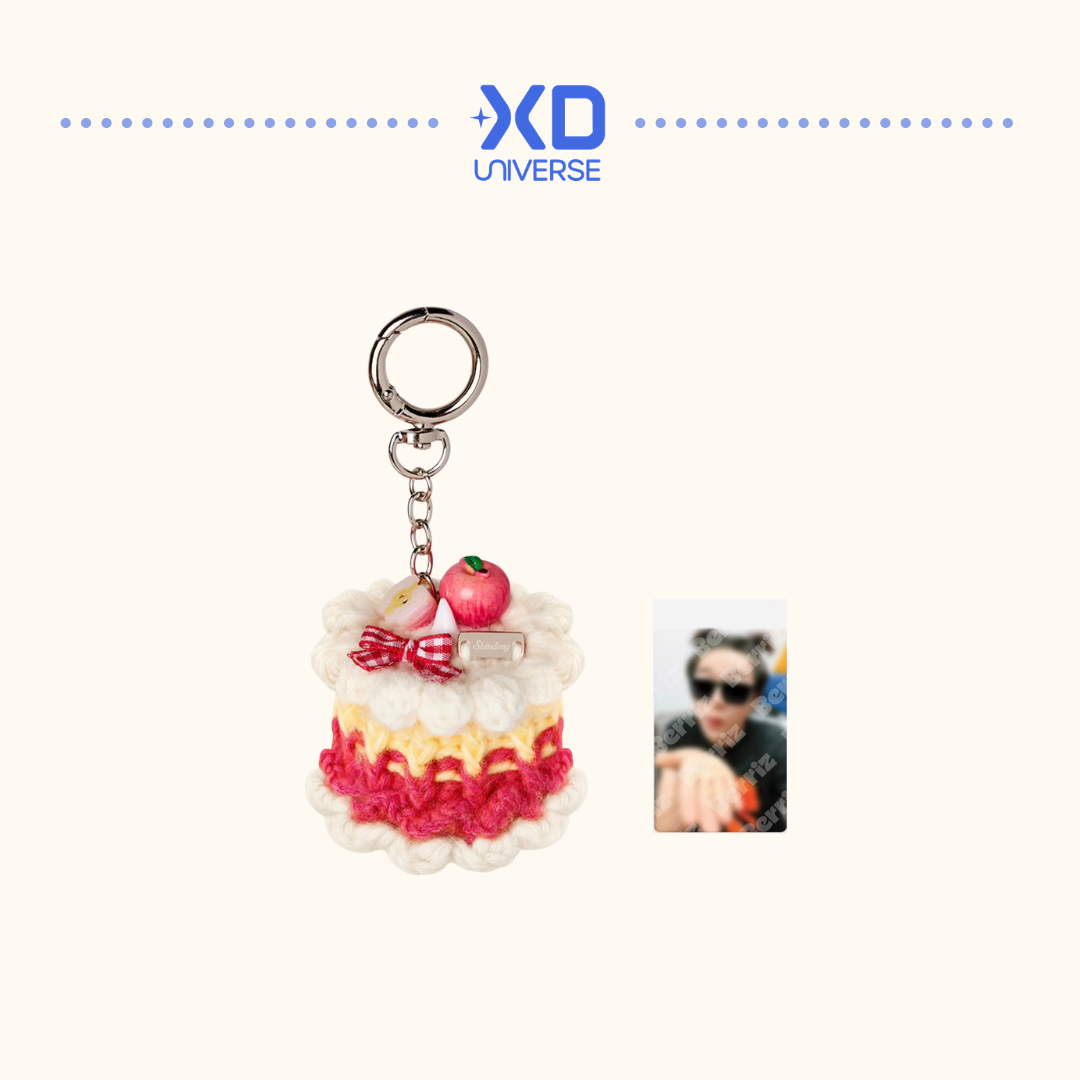 [PREORDER DEADLINE 28/9] SUPER JUNIOR SHINDONG ARTIST BIRTHDAY OFFICIAL MERCHANDISE - Crochet Mini Cake Keyring