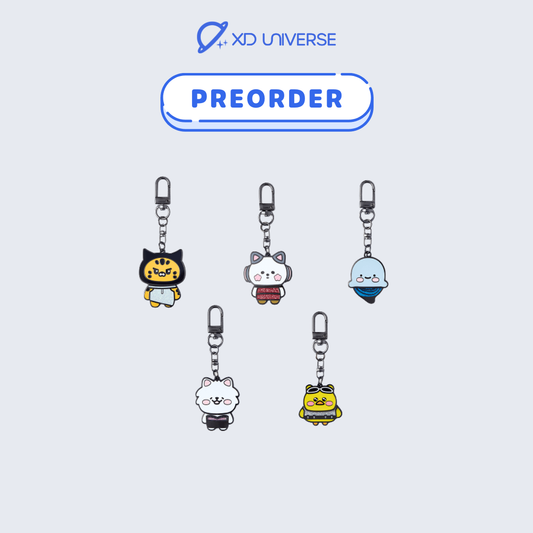 [PREORDER] LE SSERAFIM EASY CRAZY HOT ENCORE TOUR Official Merch - FIM'S CLUB Metal keyring