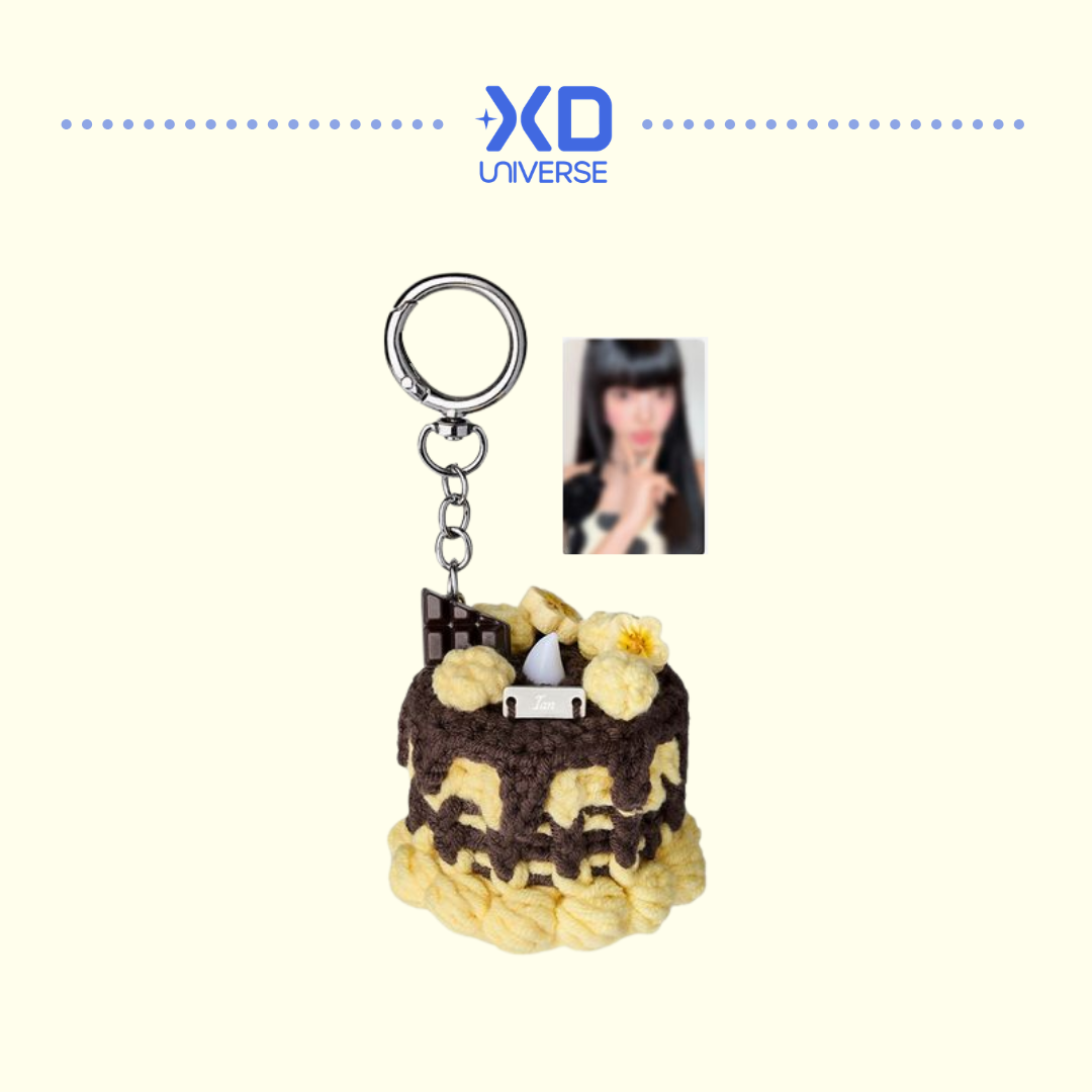 [PREORDER DEADLINE 9/10] Hearts2Hearts IAN ARTIST BIRTHDAY MD - CROCHET MINI CAKE KEYRING