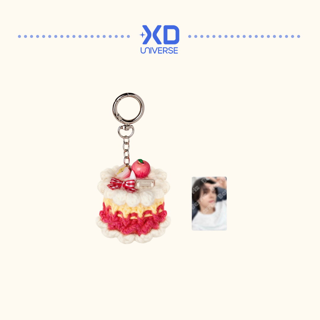 [PREORDER DEADLINE 28/9] WayV HENDERY ARTIST BIRTHDAY OFFICIAL MERCHANDISE - Crochet Mini Cake Keyring