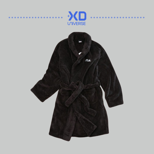 [PREORDER] GD G-DRAGON X ZO&FRIENDS [ZOAful Winter] Official MD - ZOA ROBE