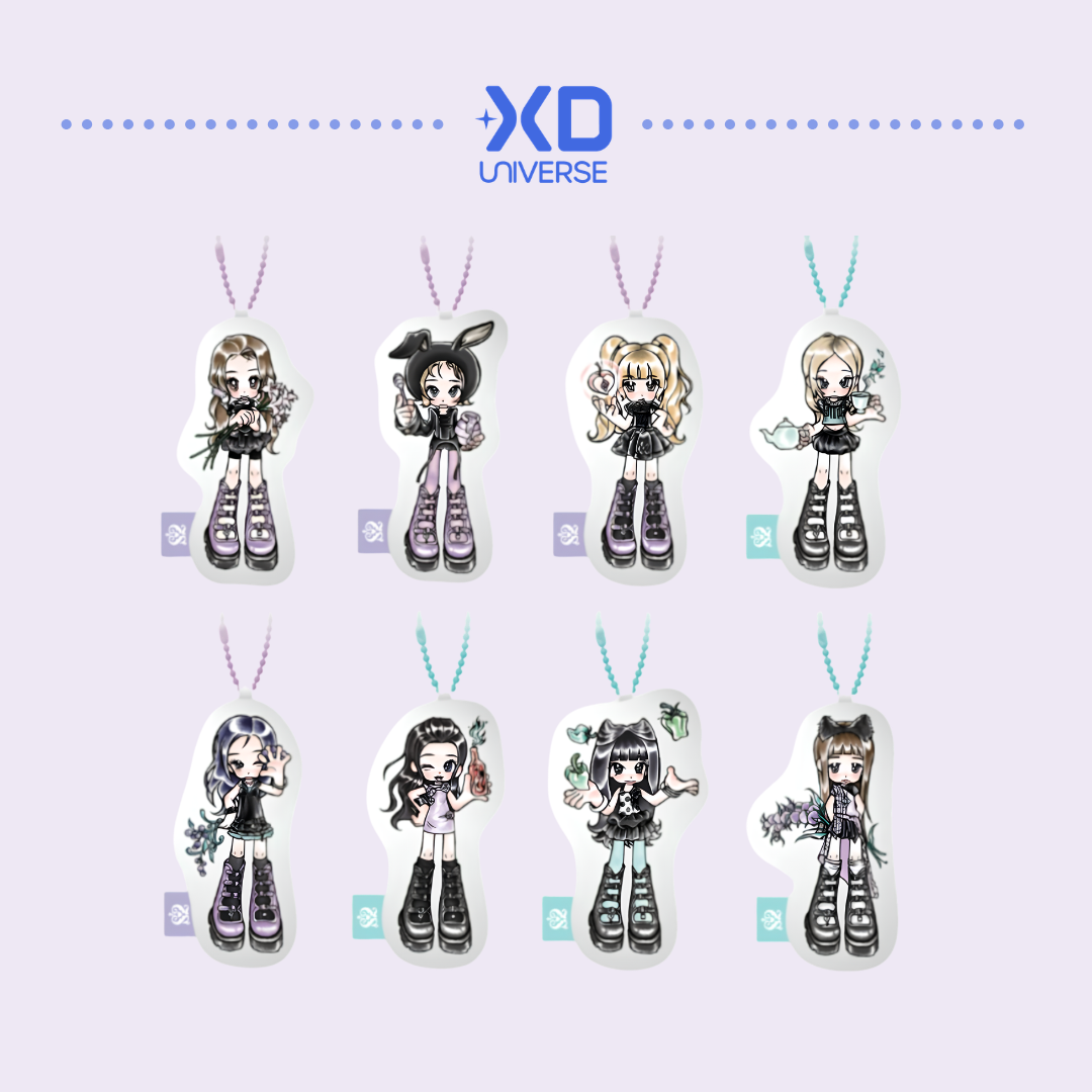 [PREORDER DEADLINE 30/10] Hearts2Hearts [ICONIC HEART] OFFICIAL MERCHANDISE - RANDOM CUSHION KEYRING