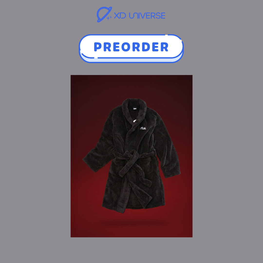 [PREORDER] G-DRAGON X ZO&FRIENDS [ZOAful Winter] Official MD - ZOA ROBE