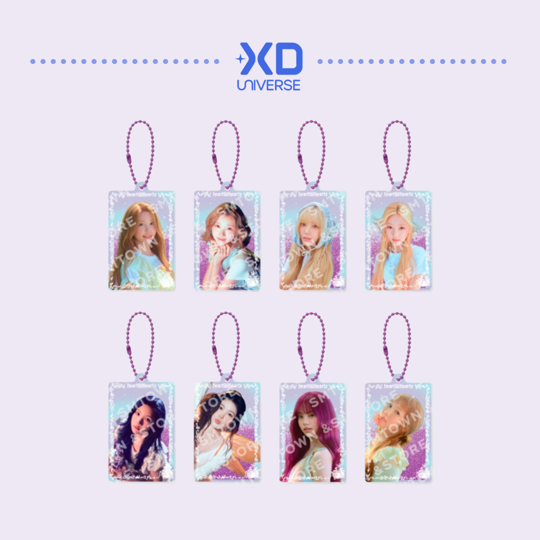 [PREORDER DEADLINE 30/10] Hearts2Hearts [ICONIC HEART] OFFICIAL MERCHANDISE - RANDOM ACRYLIC KEYRING