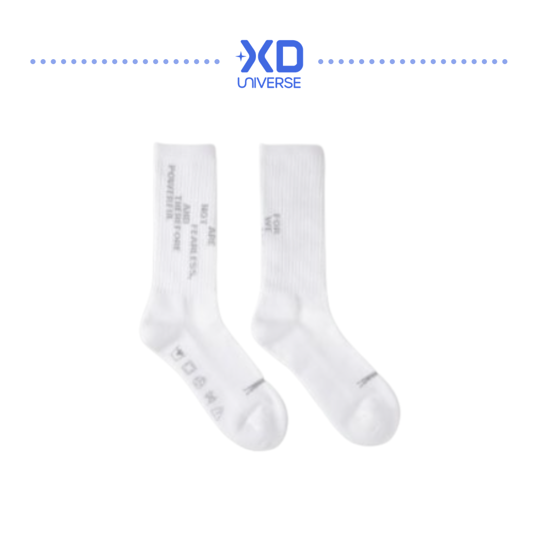 [PREORDER] LE SSERAFIM 2026 S/S POP UP | LE SSERAFIM BRAND MERCH - SOCKS